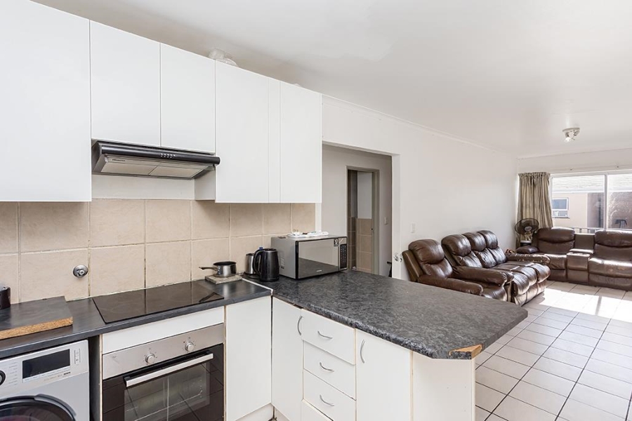 2 Bedroom Property for Sale in Maitland Western Cape